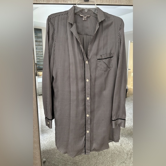 Victoria’s Secret 100% Silk Night Shirt Black & White Size Medium - Picture 4 of 9